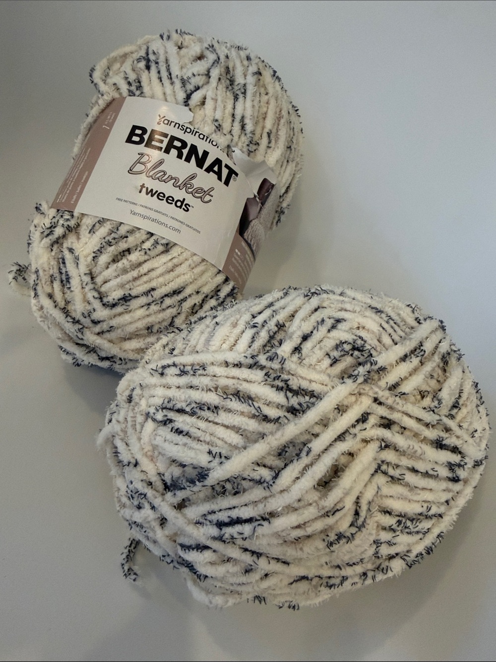 Bernat Blanket Tweeds Yarn - Cream with Black Flecks